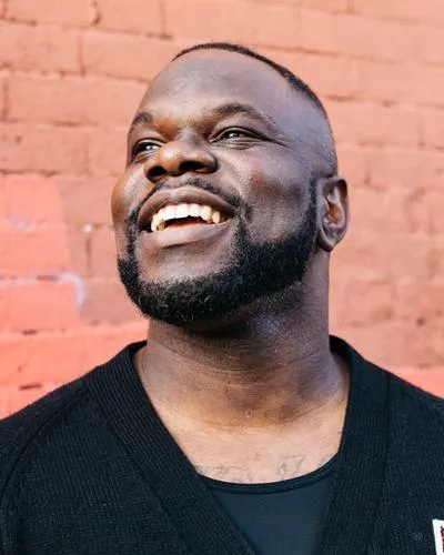 Ian Manuel headshot.