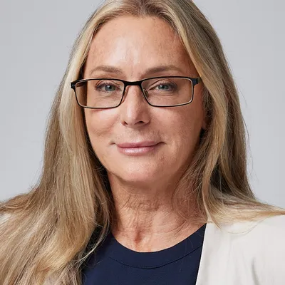 Michele Scott headshot.