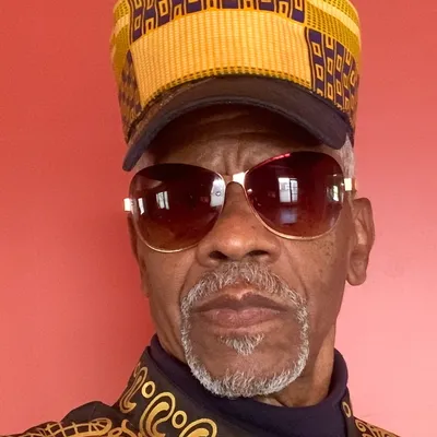 Watani Stiner headshot.