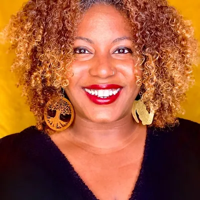 Faylita Hicks headshot.