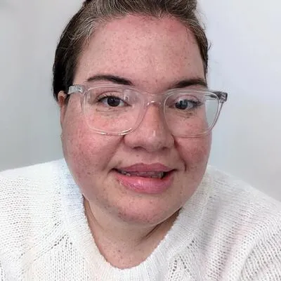 Stefani Echeverría-Fenn headshot.