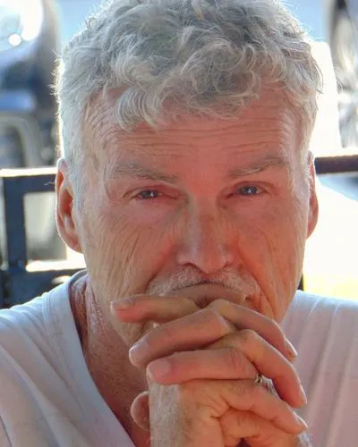 Ken Lamberton headshot.