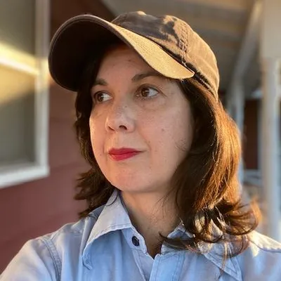 Julie Poole headshot.